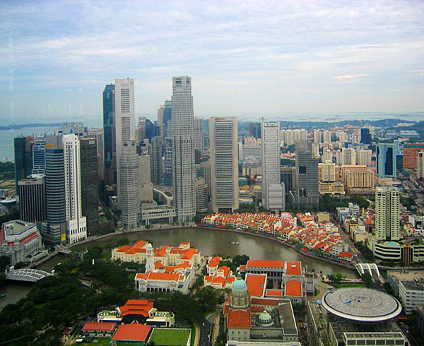 Aerial_view_of_the_Central_Business_District,_Singapore_-_20050409_a