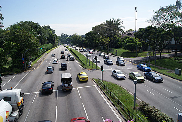 Traffic_along_Lornie_Road,_Singapore_-_20130728_a